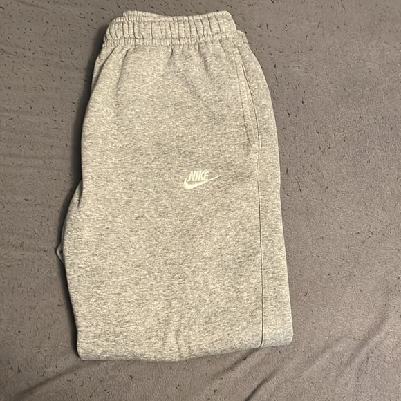 Large Gray Nike Sweatpants - Picture 2 of 2